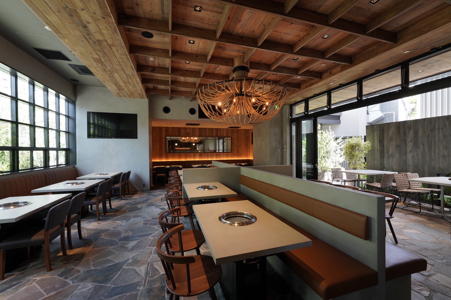 店内の様子（テレビ）